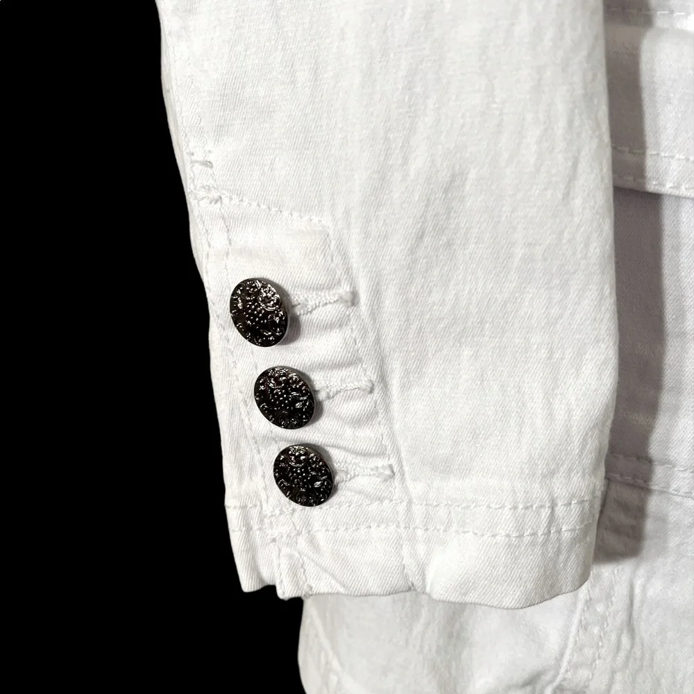 DG2 WHITE VINTAGE SPRING/SUMMER DENIM WITH STRETCH EMBELLISHED BLAZER - Picture 3 of 13